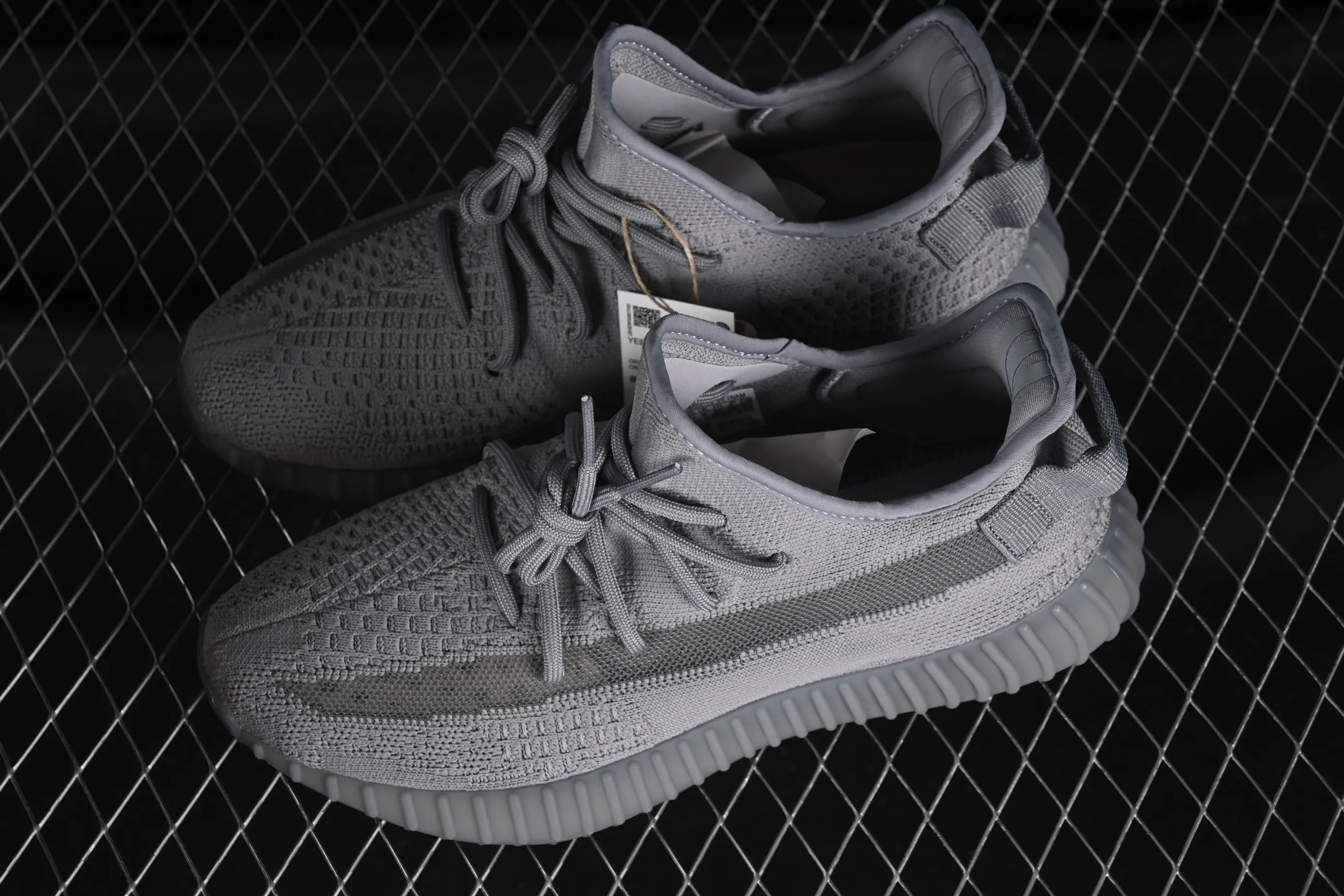 All Categories Ad Yeezy Coconut Series Ad Yeezy 350 Boost V2 "Space ash" IF3219 Adidas Coconut 350 Second Generation New Space Gray Color
